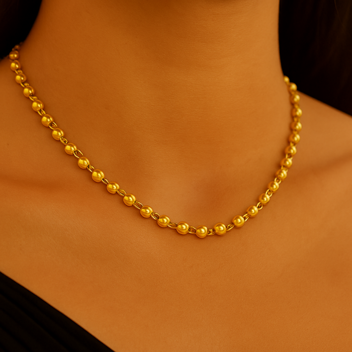 18k gold plated chain on neck model