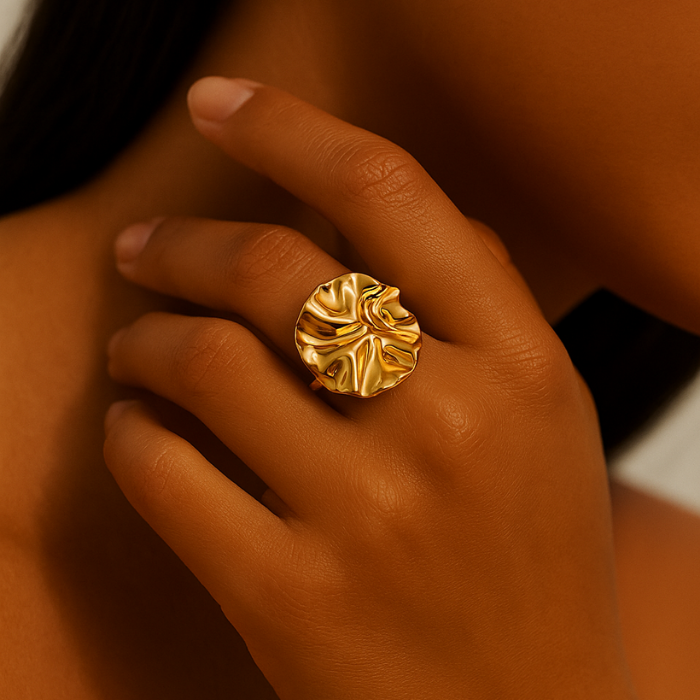 18k irregular open ring on hand