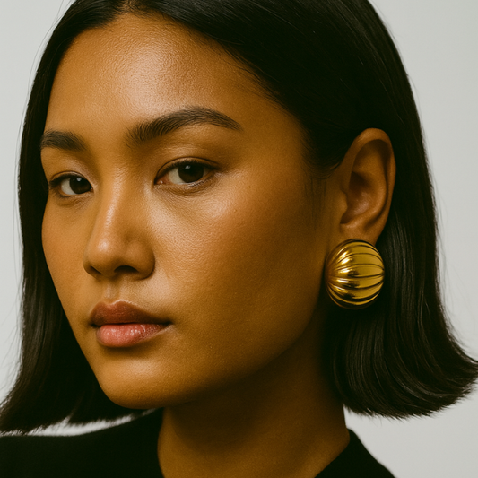 ribbed gold earrings stainless steel on model