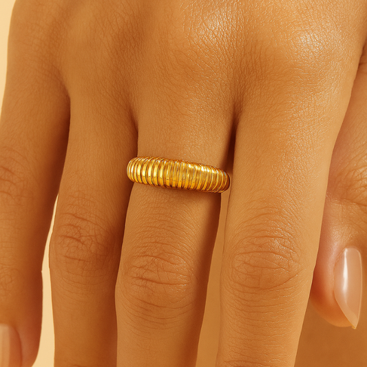 spiral texture open ring on model